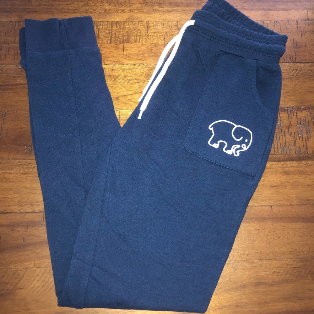 Ivory Ella Navy Jogger sweatpants size medium